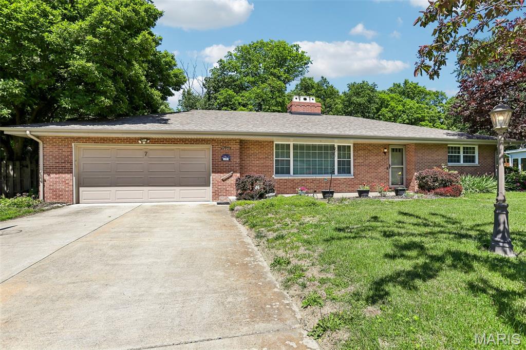 7 Lou Juan Drive — photo
