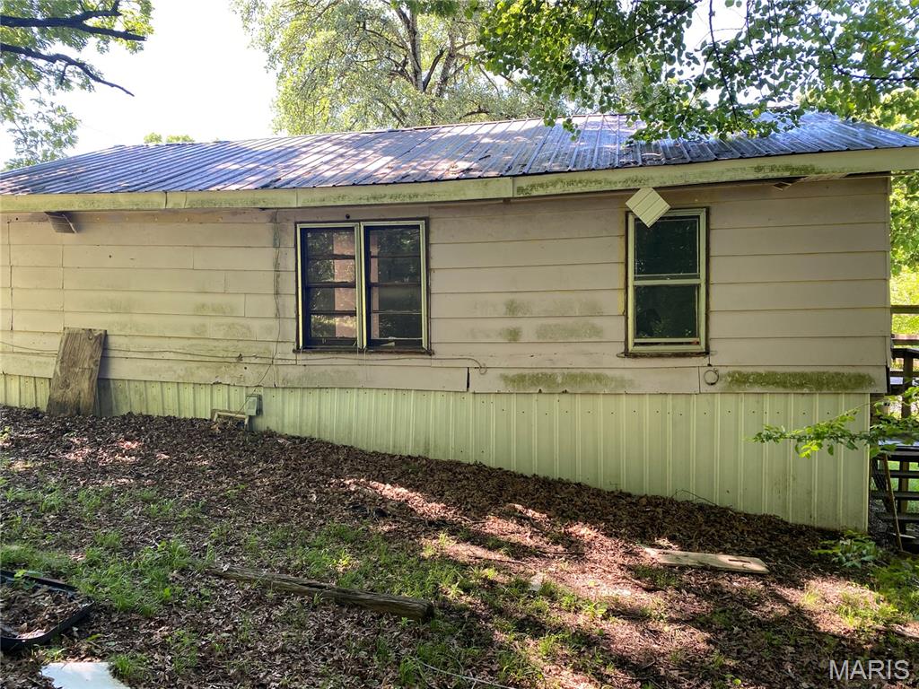 Home in Poplar Bluff, MO 63901 — photo 3