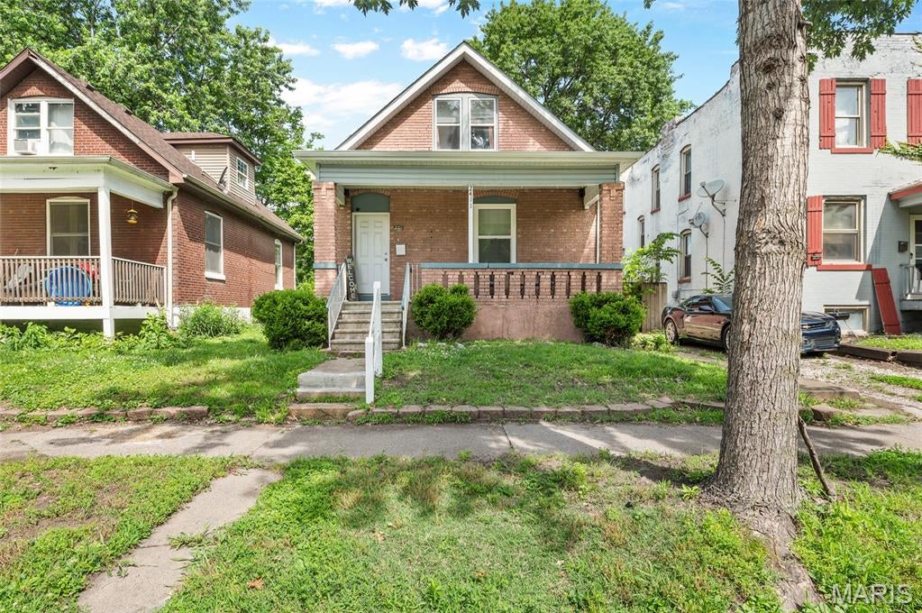 2411 Benton — photo