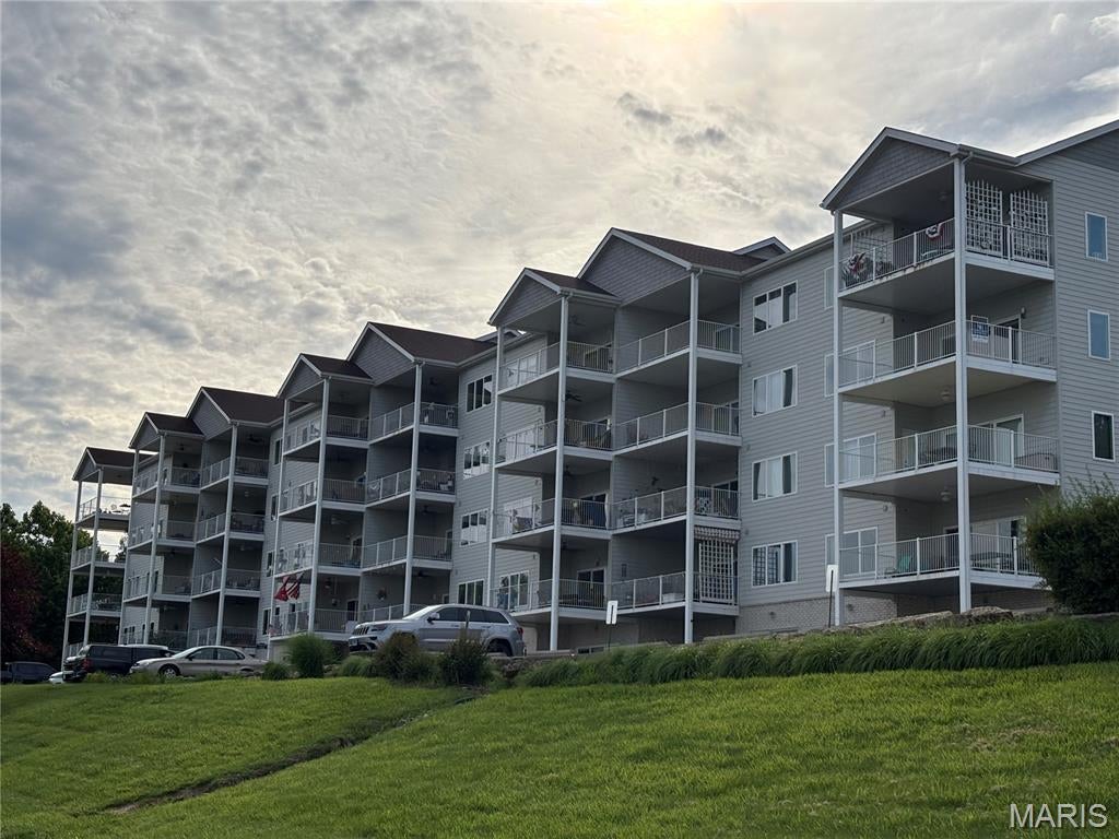 401 Timber Ridge Drive 18 — photo