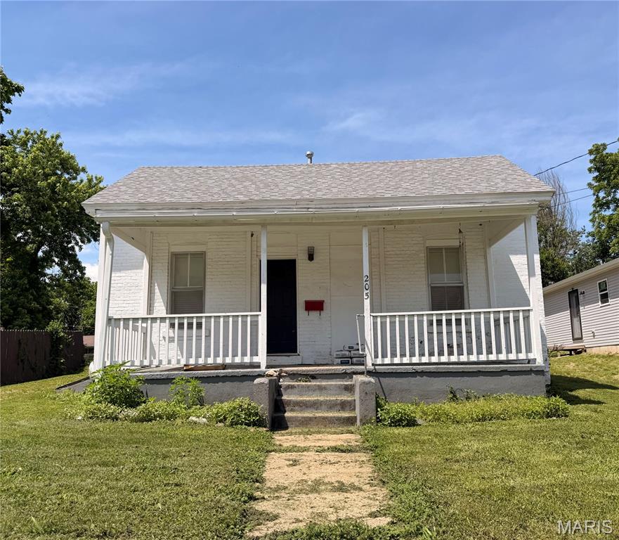 205 W 2nd Street — photo
