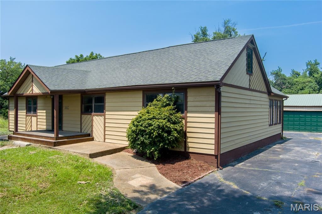5171 Old Alton Edwardsville Road — photo