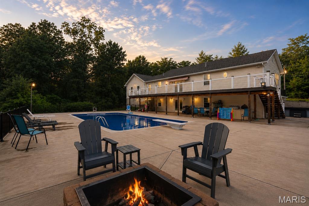 4714 Huntington Drive — photo