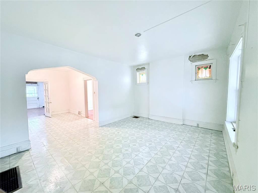 4176 Newport Court — photo