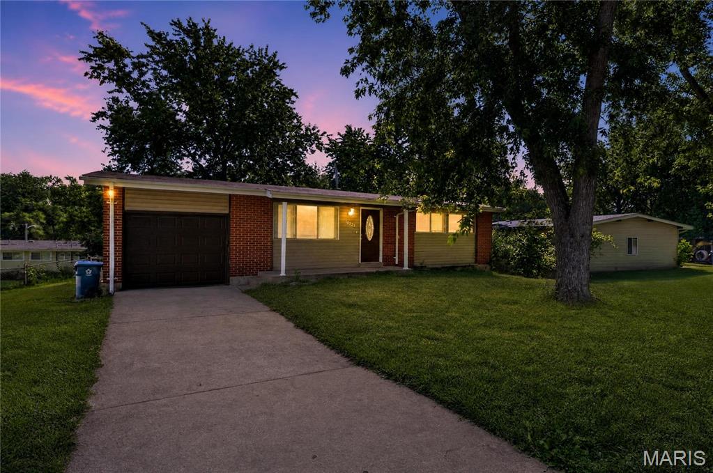 10226 Green Valley Drive — photo
