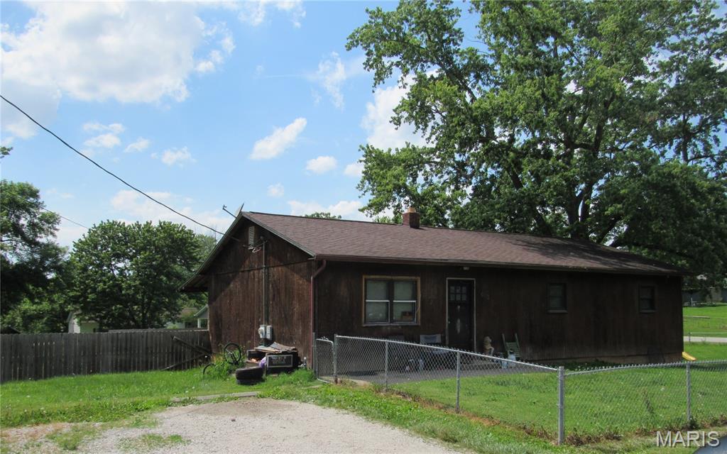 613 Truman Street — photo
