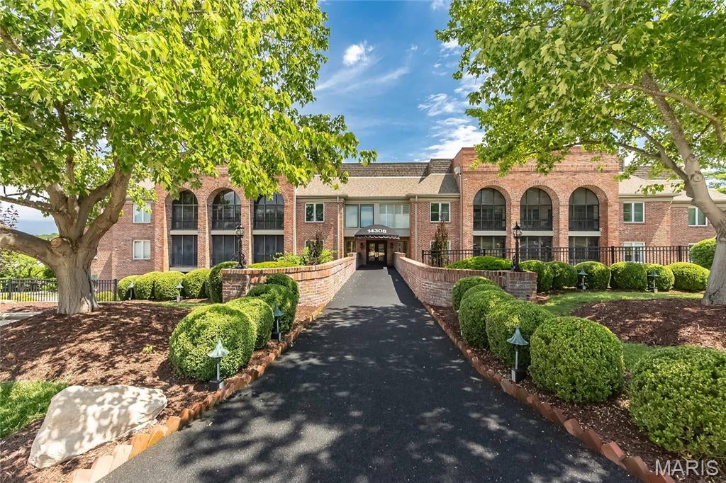 14308 Conway Meadows Court 201 — photo