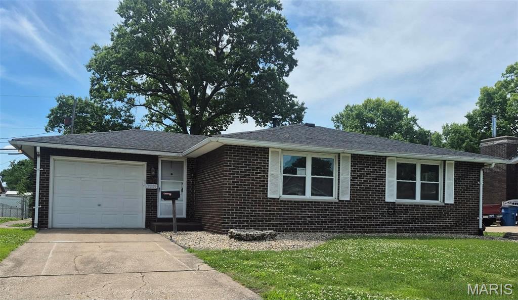 3209 Newell Drive — photo