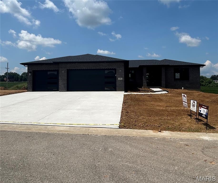 516 Hayden Drive — photo