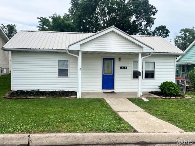 218 E Jefferson Street — photo