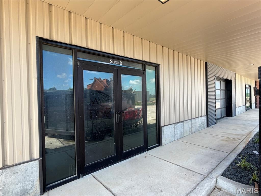 2015 S Perryville Boulevard C & D — photo