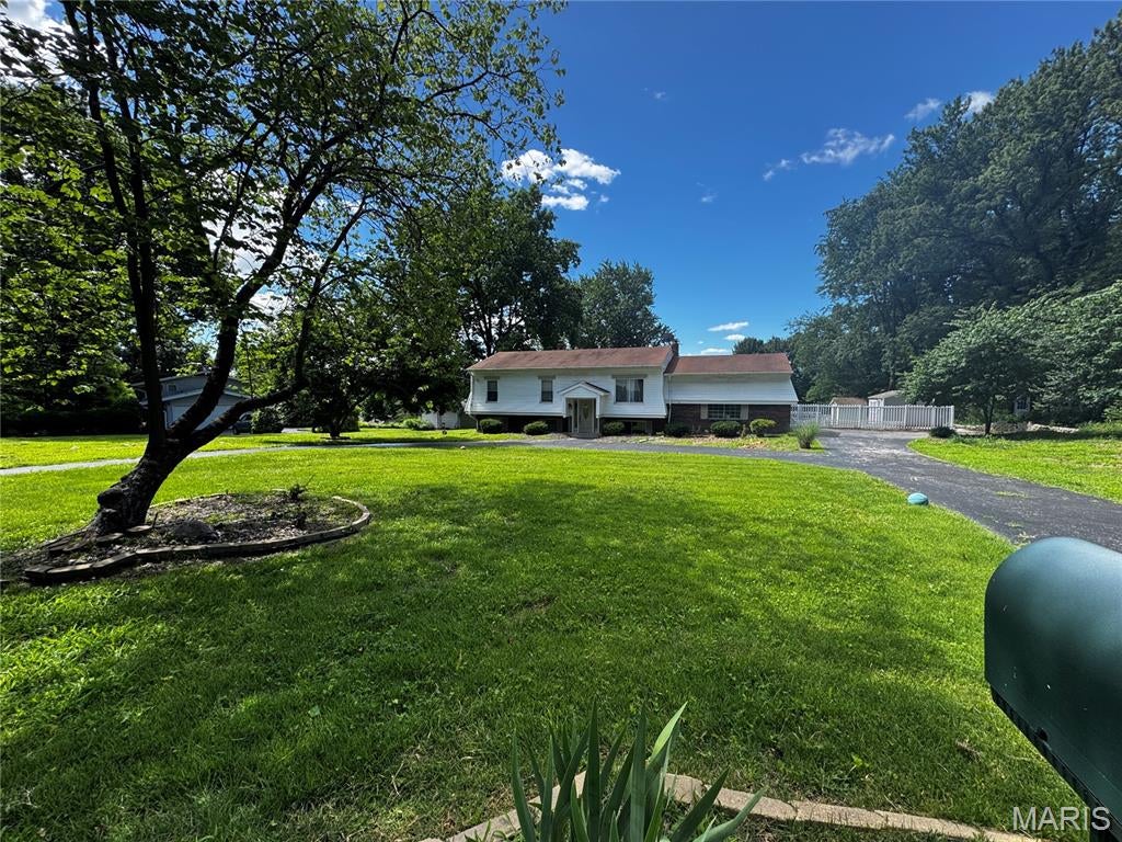 55 Queens Drive — photo