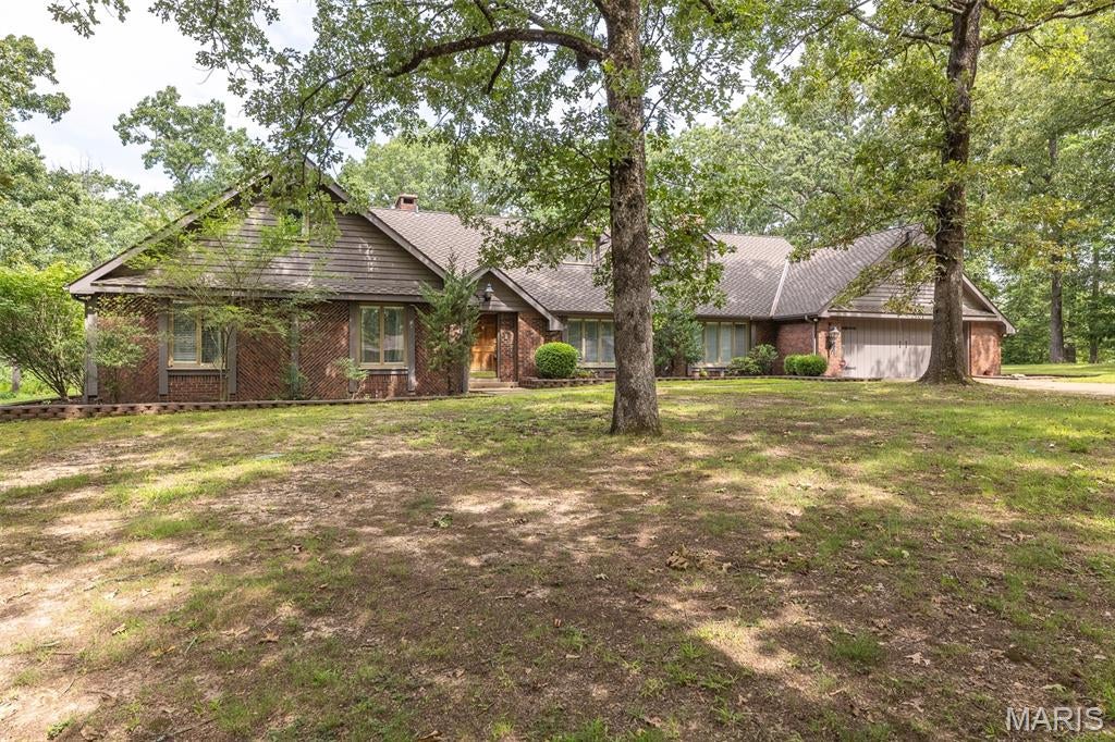 1301 Lurlyn Drive — photo