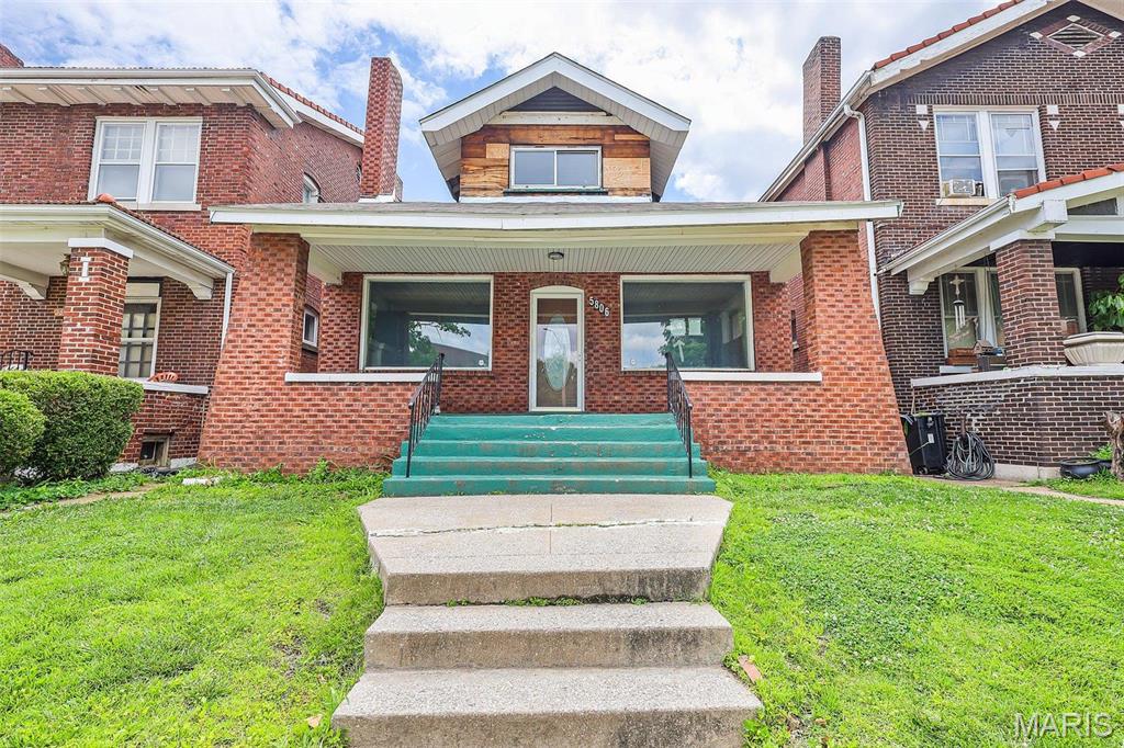 5806 Degiverville Avenue — photo