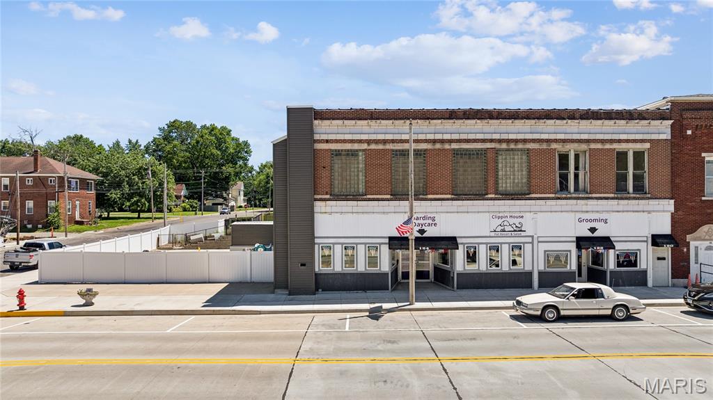 124 E Main Street — photo