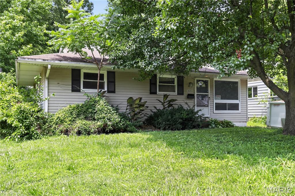 10829 Glen Garry Road — photo