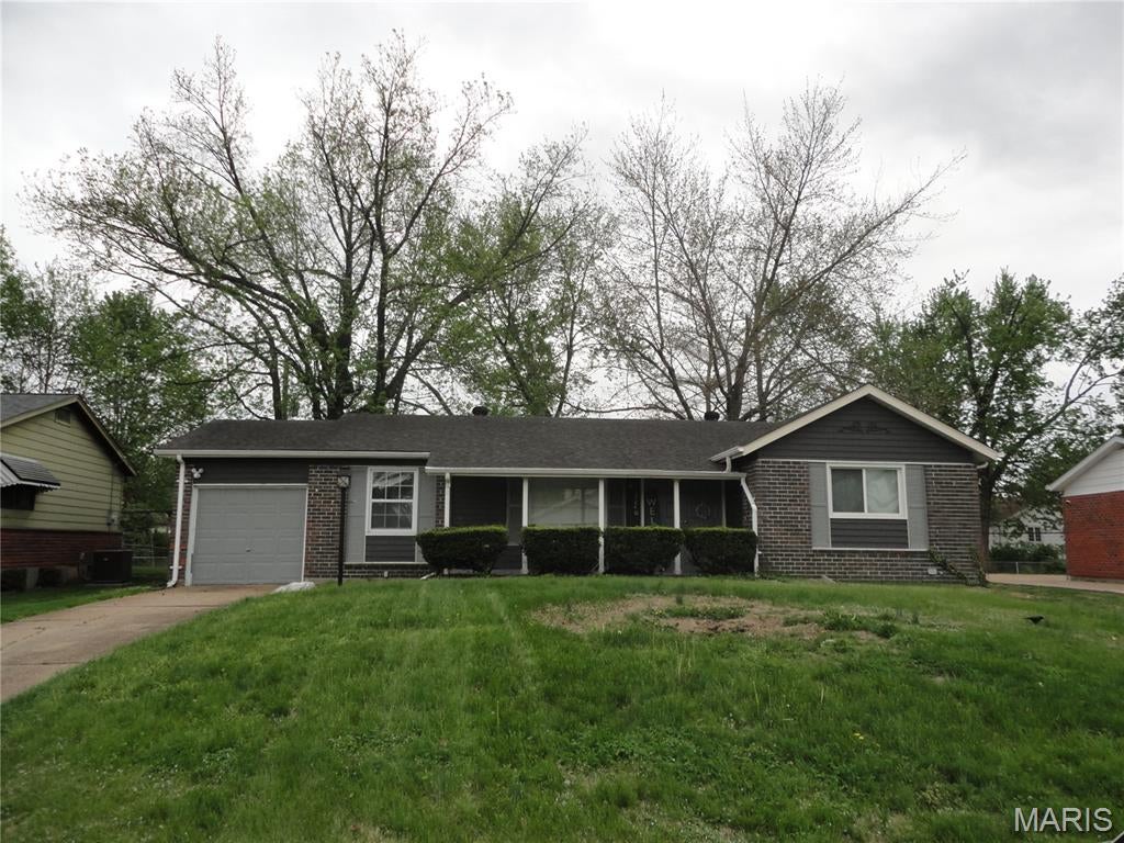 2240 Windsor Drive — photo