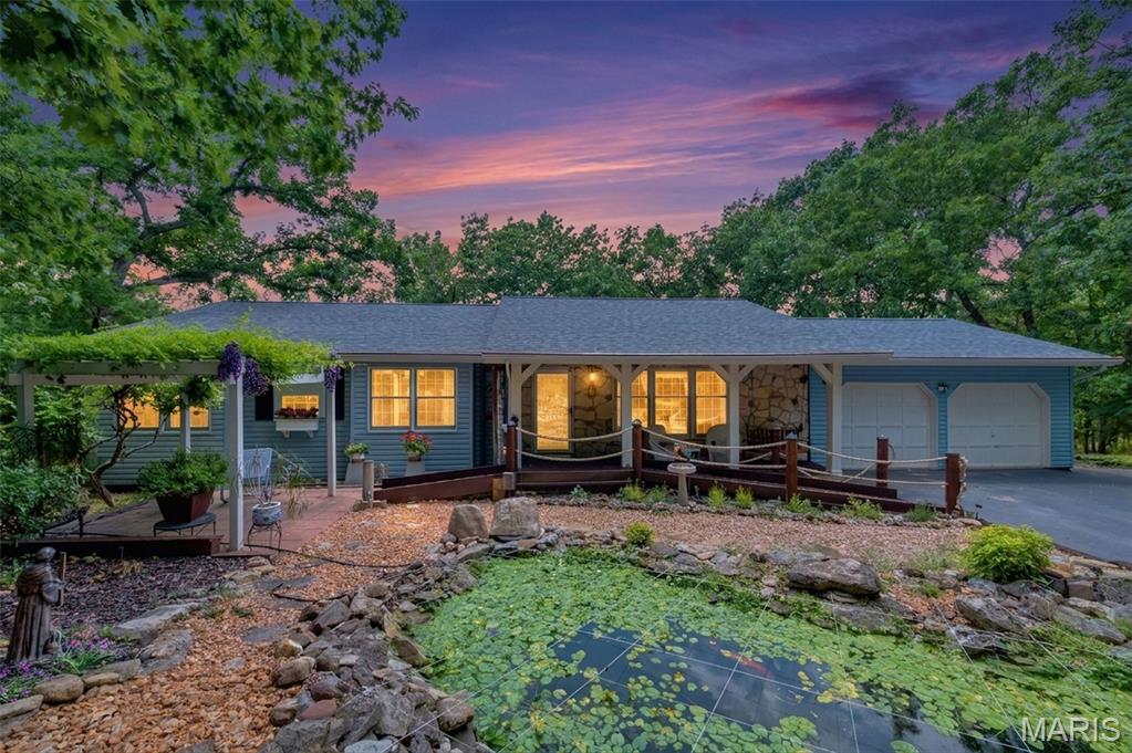 21 Trails End, Eureka, MO 63025 — photo 2