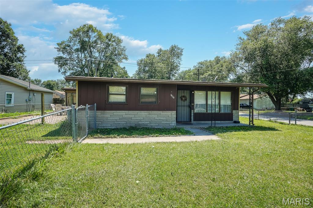 1302 Saint Raphael Street — photo
