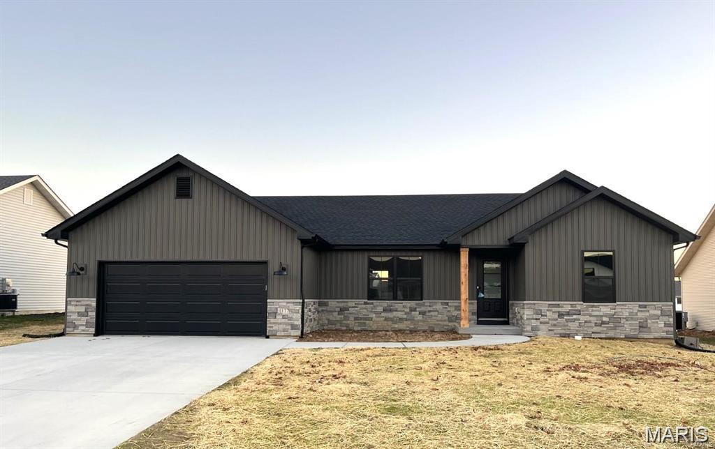 721 Pleasant Valley Drive — photo