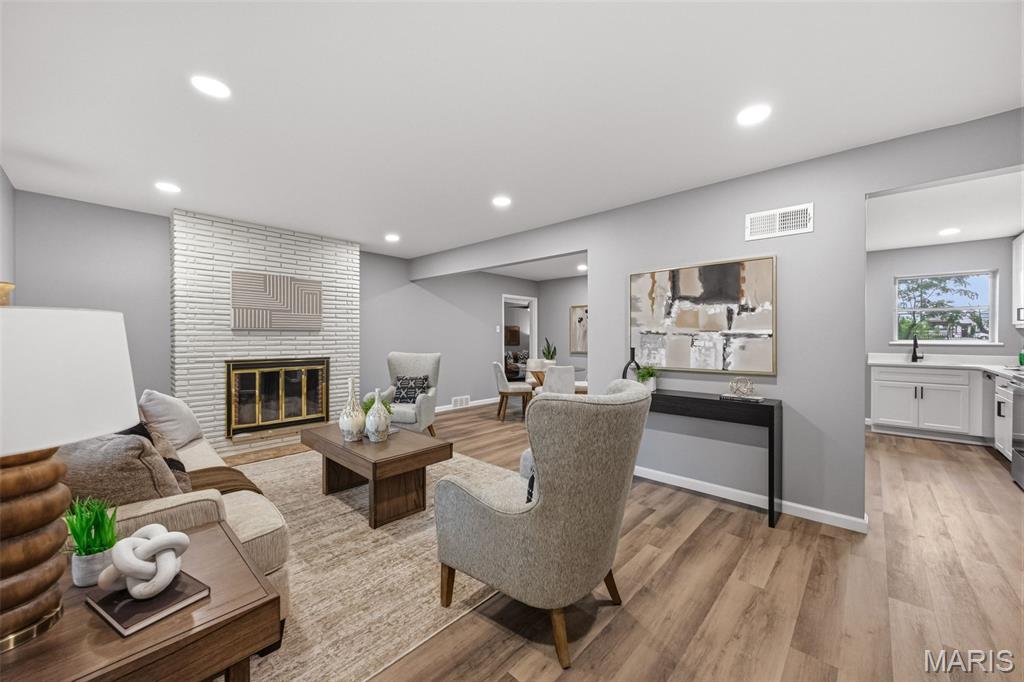 8605 Mayflower Court — photo