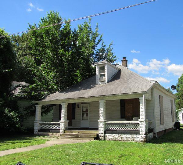6024 W B Street — photo