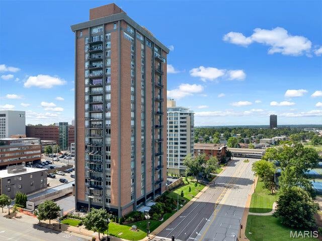200 S Brentwood Boulevard S 14C — photo