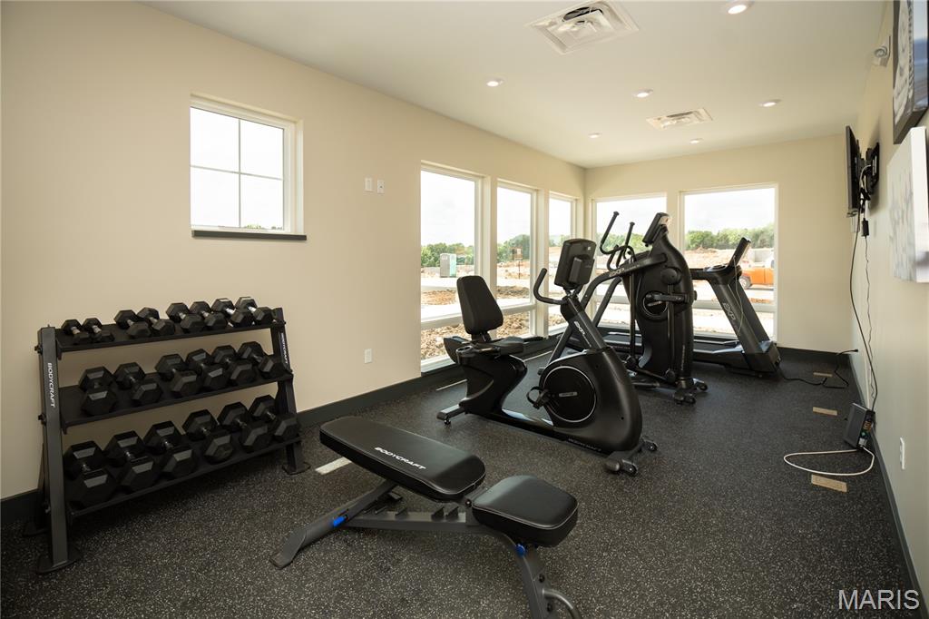 815 Memsie Drive, O'Fallon, MO 63368 — photo 2
