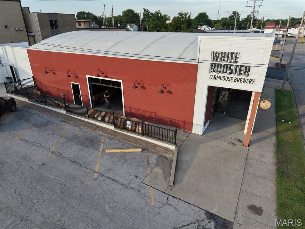 113 W Jackson Street — photo