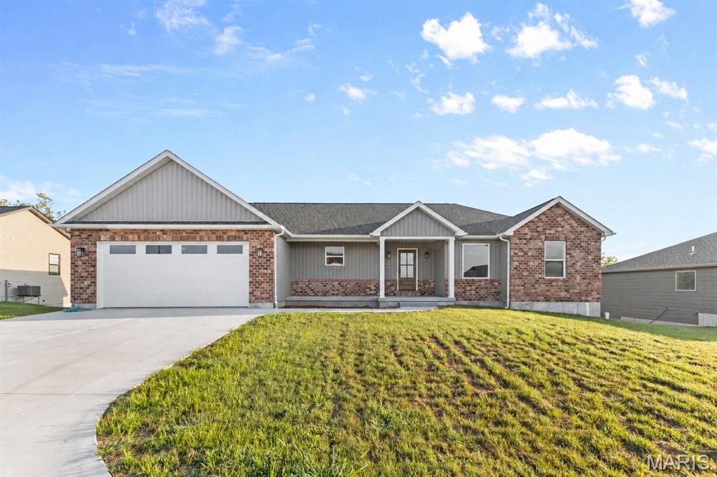 825 Barclay Drive — photo