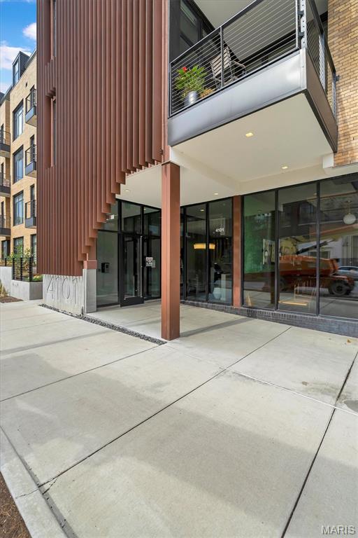 4101 Laclede Avenue 202 — photo