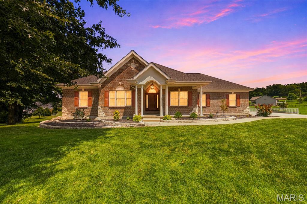 673 Royal Oak Court — photo