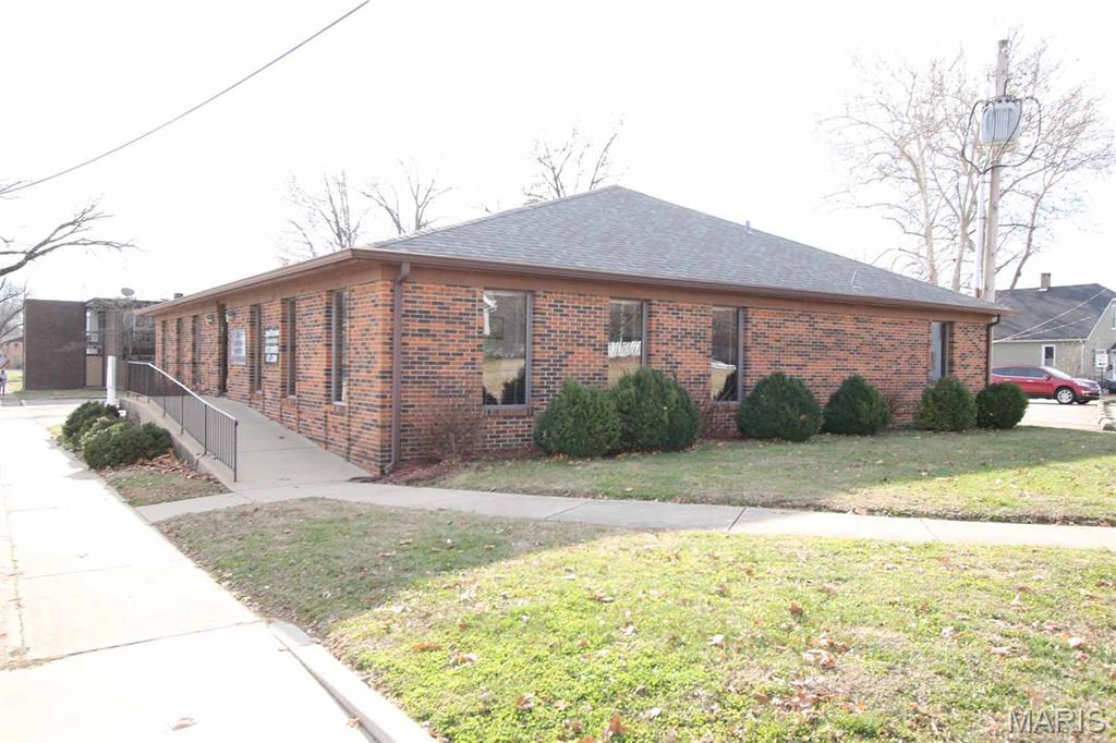 101 Saint Louis Road — photo