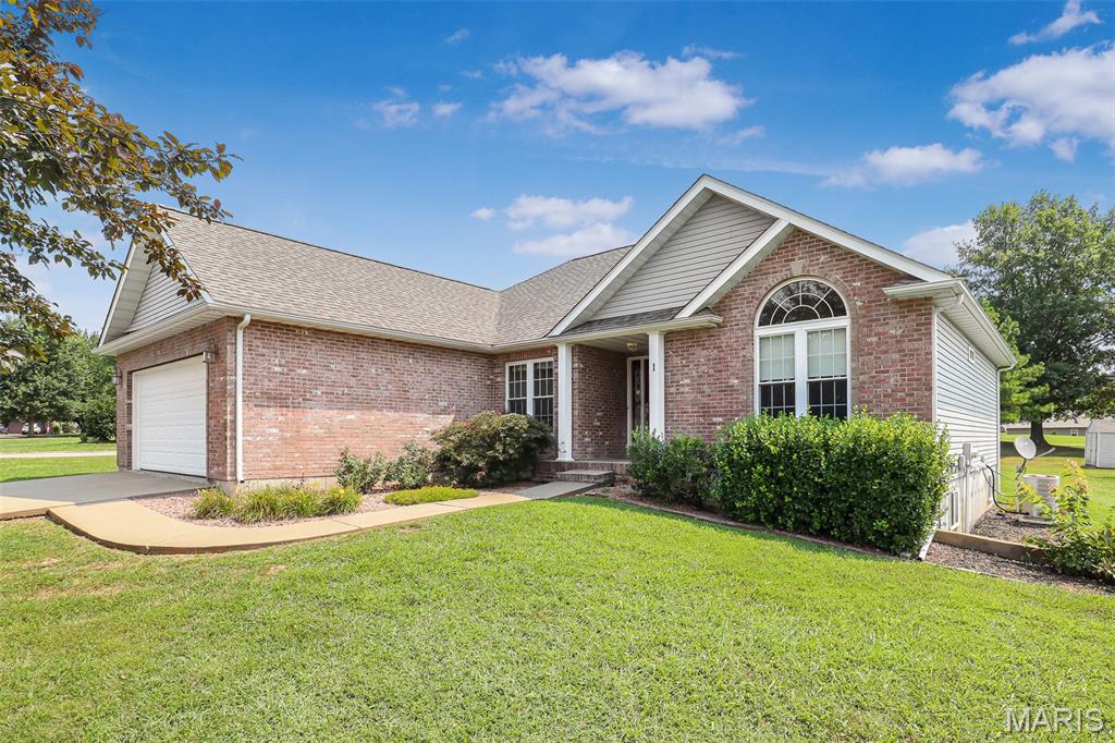 1 Dogwood Court — photo