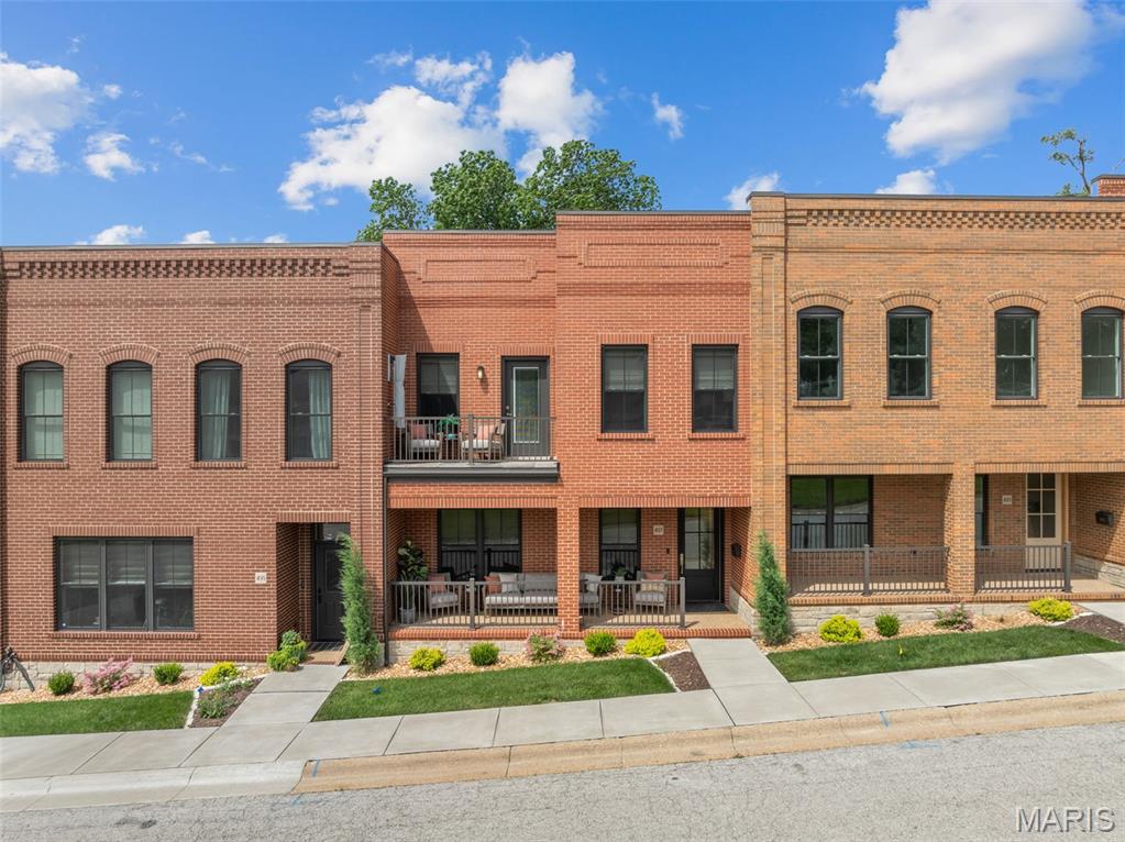 497 W Main Street — photo