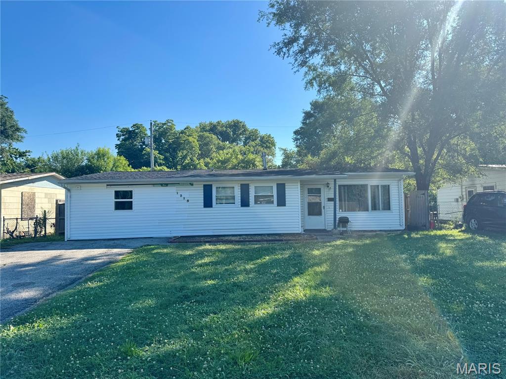 1315 Saint Stephens Drive — photo