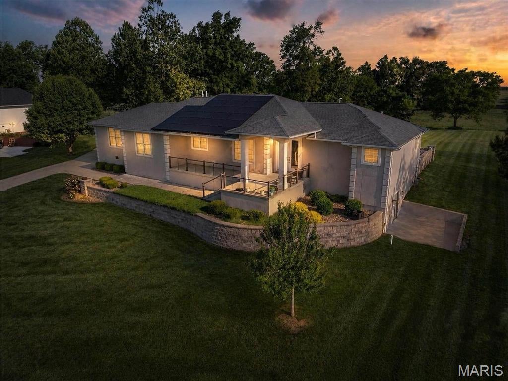 606 David Livingstone Drive — photo