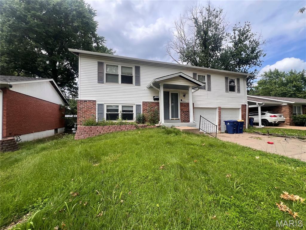 2353 Kingsford Drive — photo