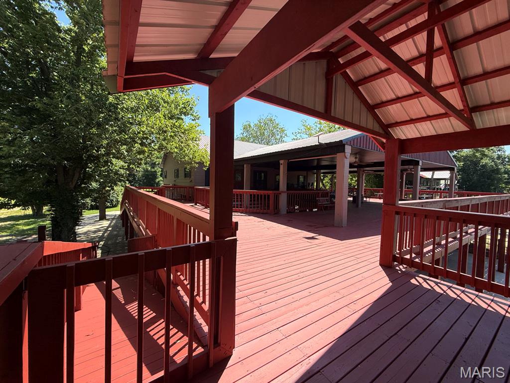 1585 River Valley Rd — photo