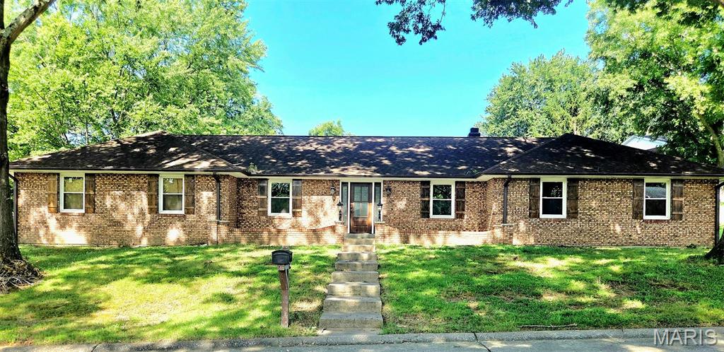 611 La Petitte Court — photo