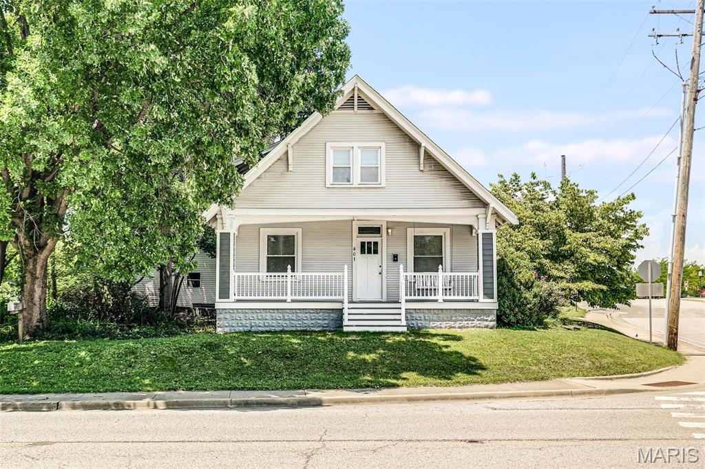401 Plum Street — photo