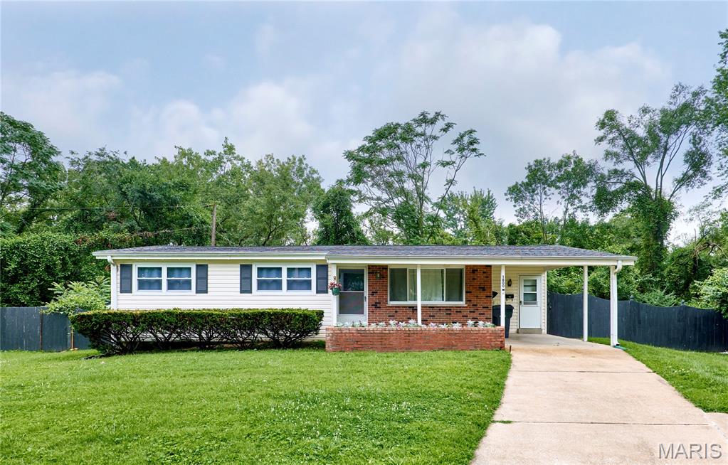 1800 Apple Blossom Court — photo