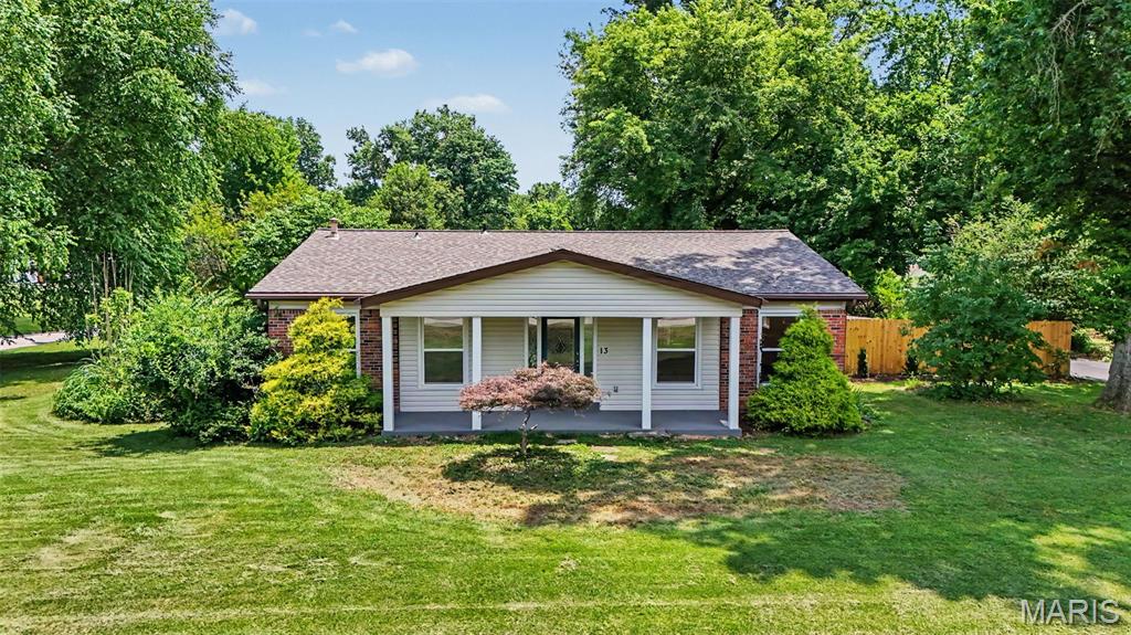 13 Castle Drive — photo