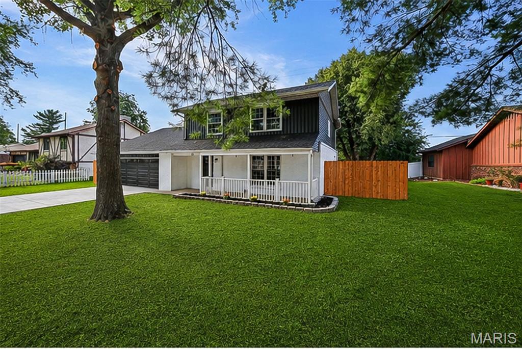 55 Blanc Lee — photo