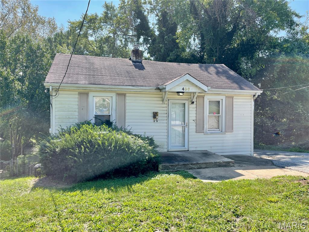466 Bluff Drive — photo