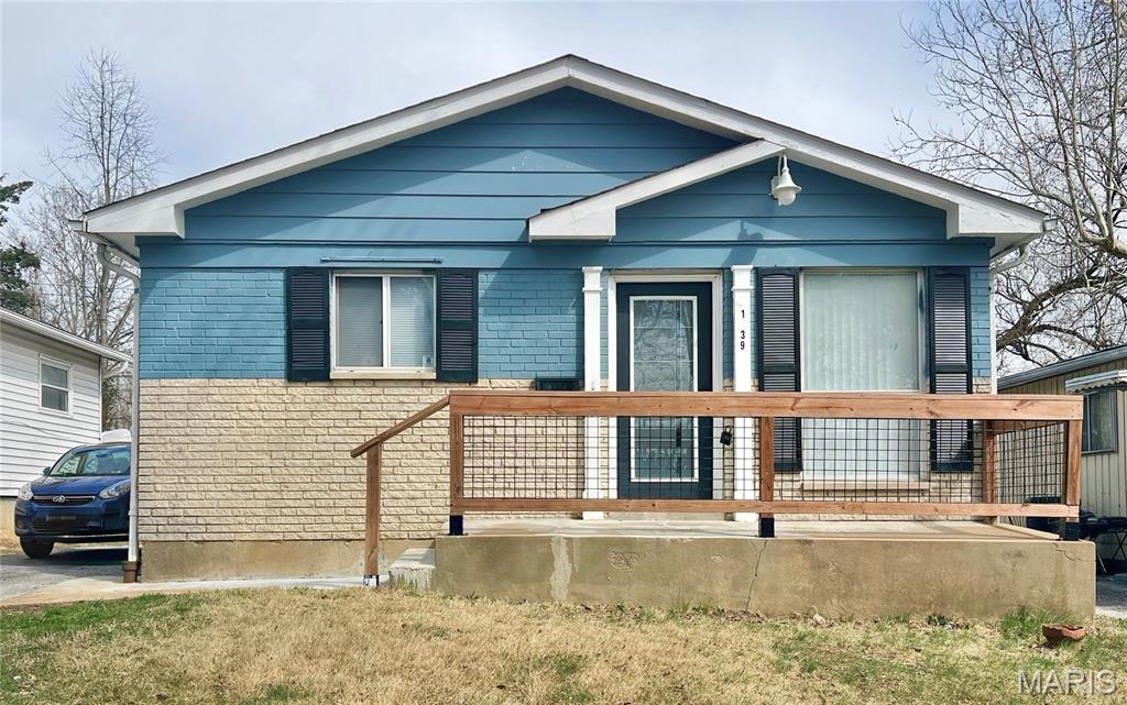 1239 Peggy Court — photo