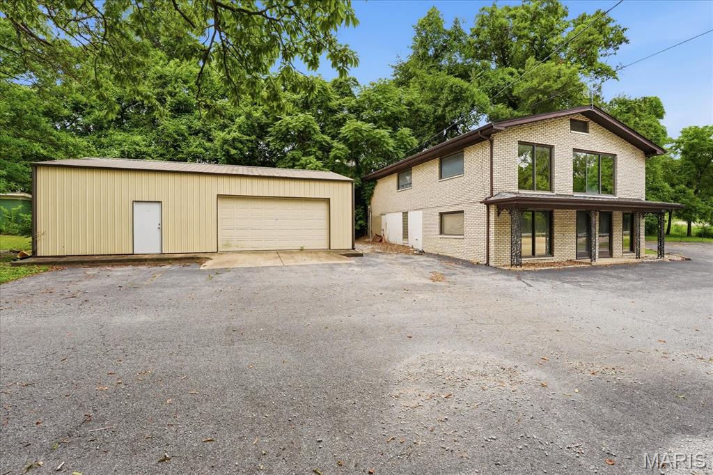 7100 Old Saint Louis Road — photo