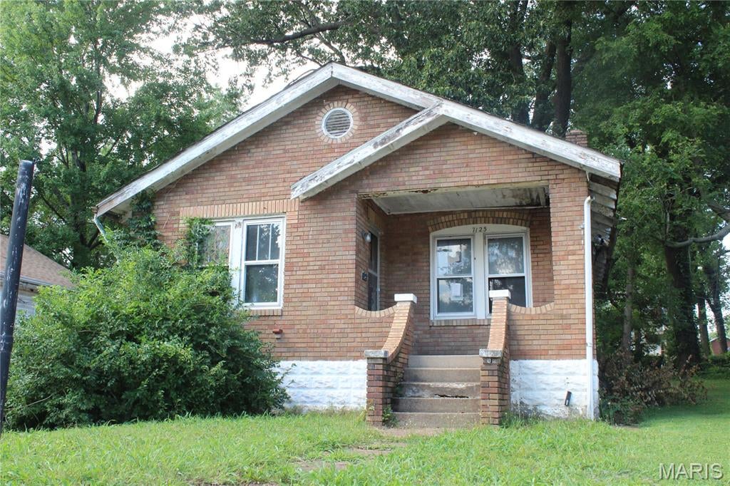 7125 Woodrow Avenue — photo