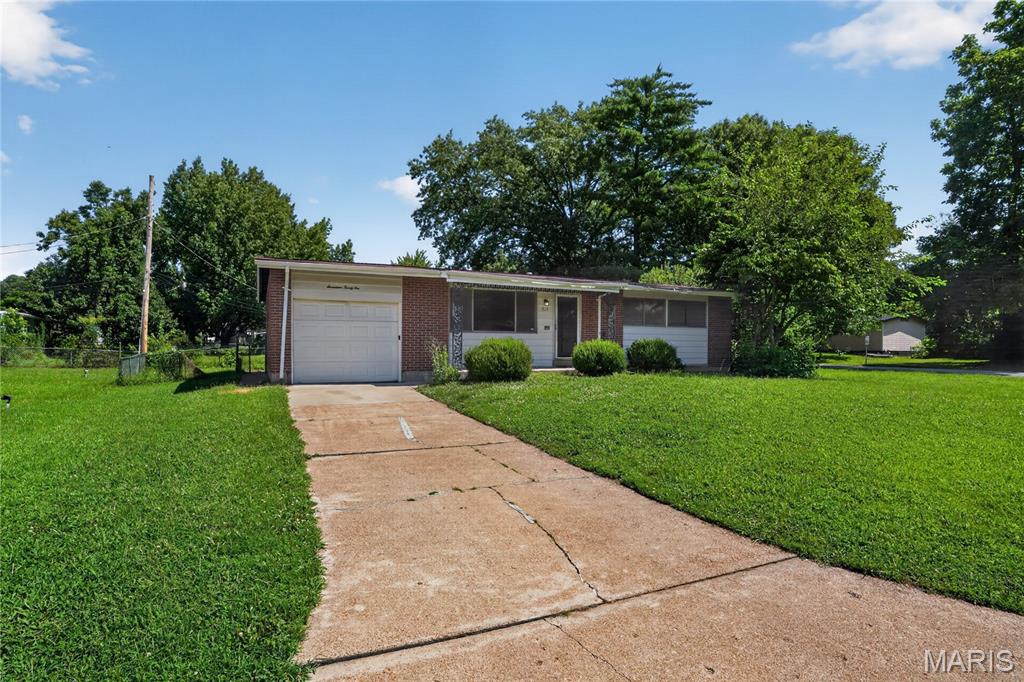 1721 Emery Drive — photo