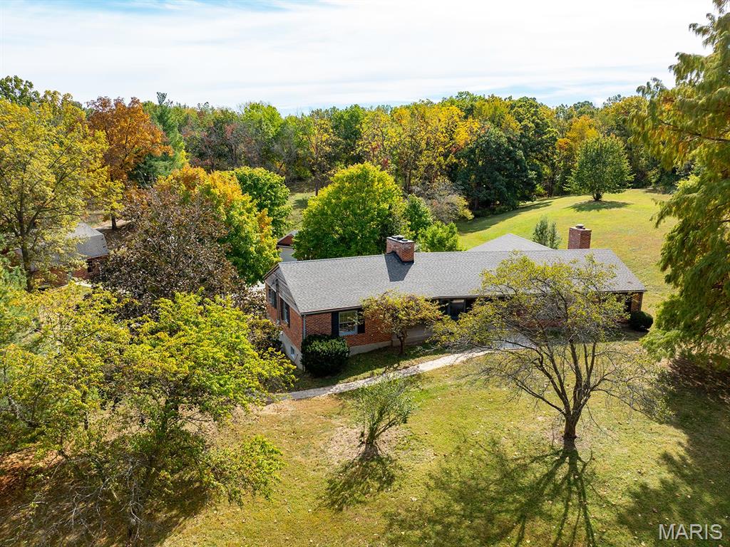 1 Meadowbrook Heights — photo